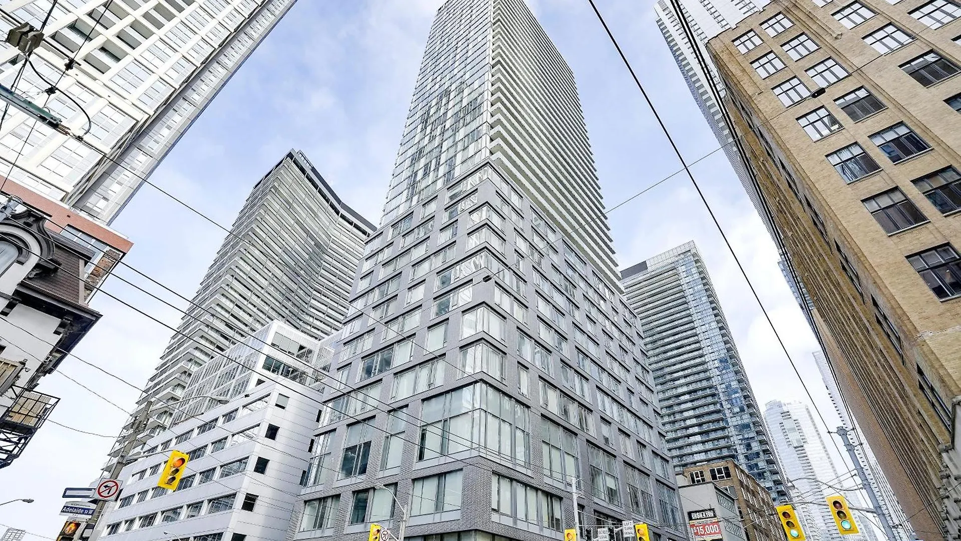 The Pinnacle Suites - Downtown Toronto Entertainment District Canada